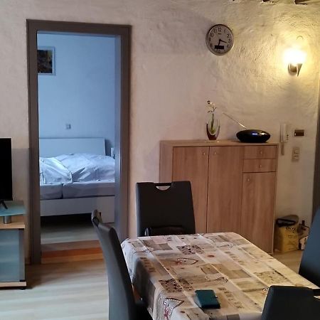 Wohnung Engelgasse บีเบอราค อันแดร์ ริสส์ ภายนอก รูปภาพ